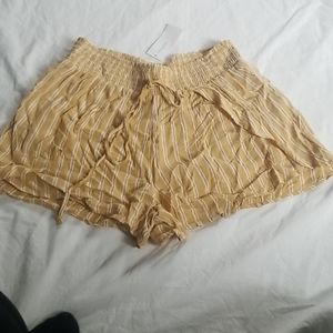 Flowy yellow stripped neww